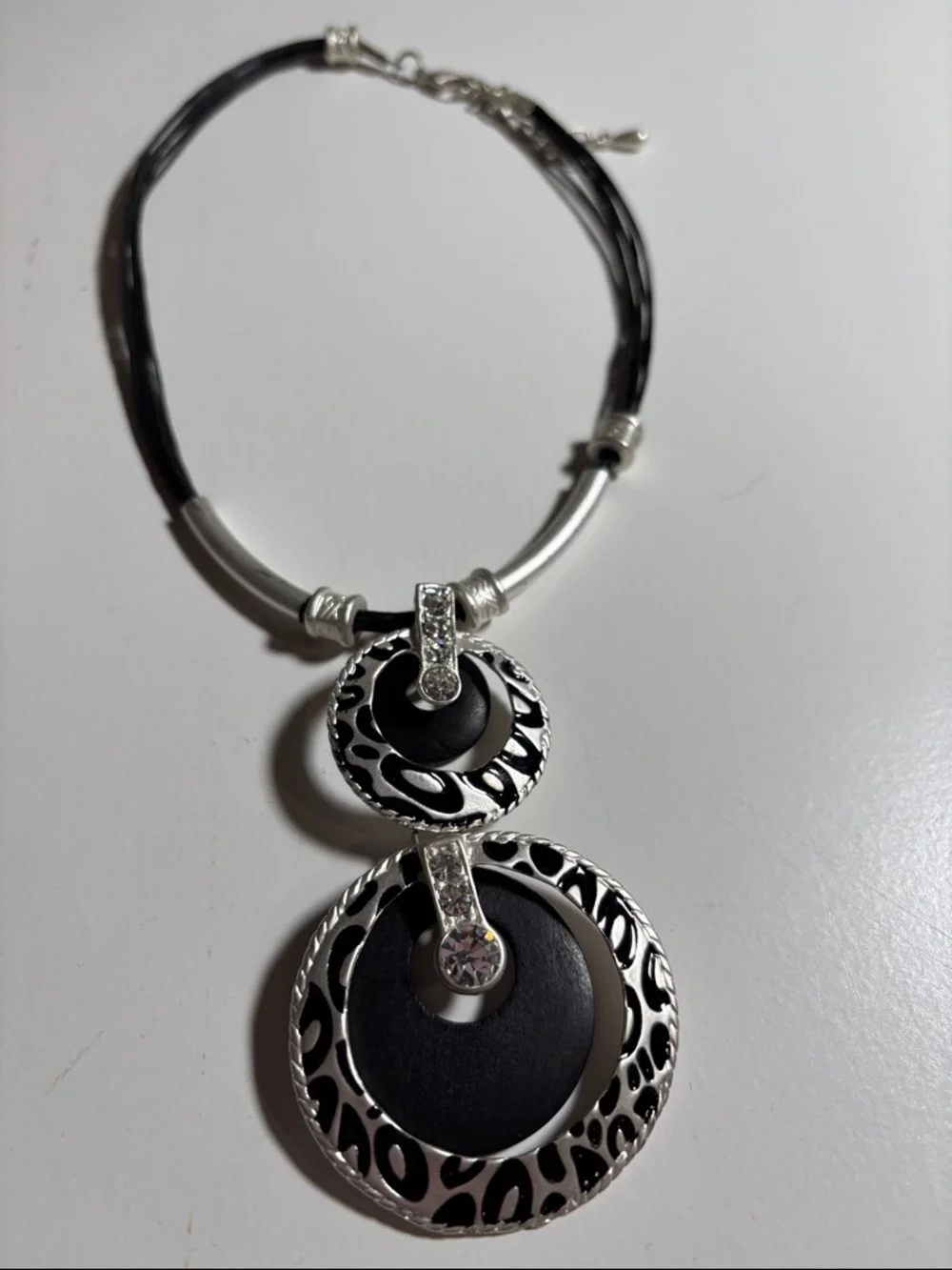 Silver and Black Double Circle Pendant Necklace - Women's Fashion Jewelry 18inc - Picture 2 of 2